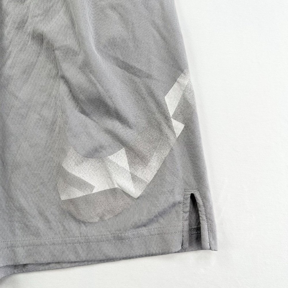 Nike Basketball Shorts Mens XL Grey Dri Fit Lightweight Running Sports Trunks - Picture 2 of 12